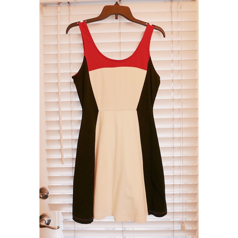 Express Color block Dress - Picture 2 of 2